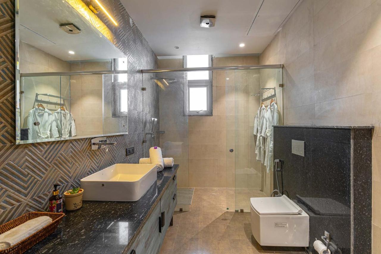 Stayvista At Le Blanc Escape W Outdoor Pool Sohna Екстериор снимка